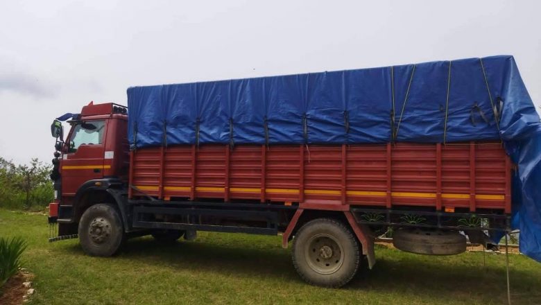 खोटाङमा जडिबुटीसहित ट्रक प्रहरीको नियन्त्रणमा