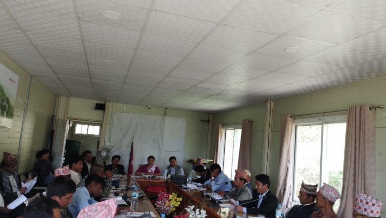 हलेसी तुवाचुङ : शैक्षिक गुणस्तर सुधारका लागि प्रधानाध्यापकसँग कार्य सम्पादन करार सम्झौता