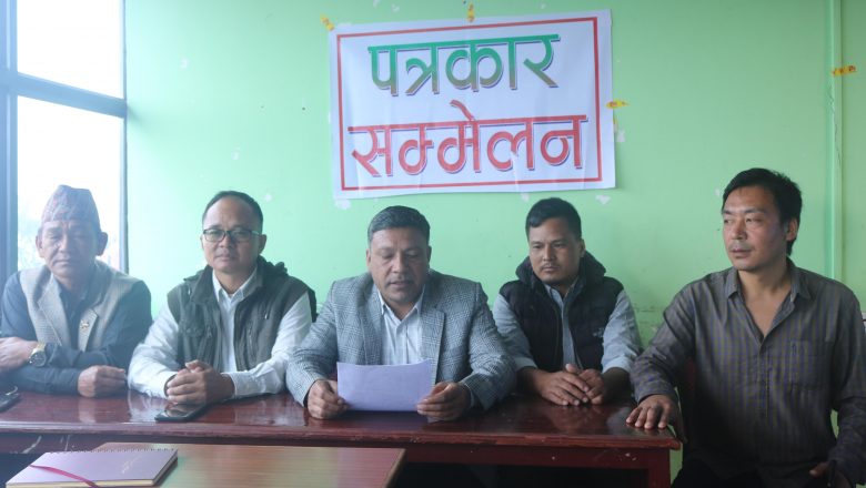 खोटाङबाट जिल्ला अध्यक्षसहित ठुलो संख्यामा जसपा परित्याग