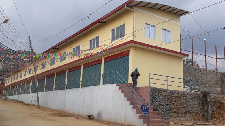 नगरले निर्माण गरेको सपिङ कम्प्लेक्सको जग्गा अहिलेसम्म अर्कैको नाममा