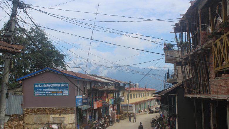 जथाभावी तारैतारले कुरुप बन्यो दिक्तेल बजार