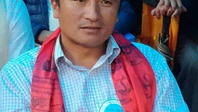 केपिलासगढी गाउँपालिकाले खेलाडीलाई पुरस्कृत गर्दै