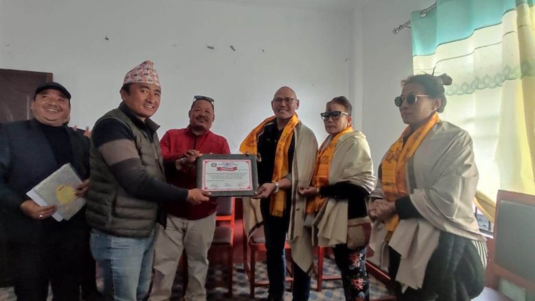 तेक्वान्दोका राष्ट्रिय खेलाडी तथा फिल्म निर्माता राईलाई गाउँपालिकाले गर्यो सम्मान