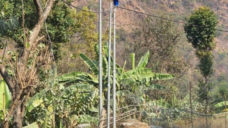 खोटाङको मुख्य प्रवेशद्धार जयराममा सौर्यबत्ती जडान