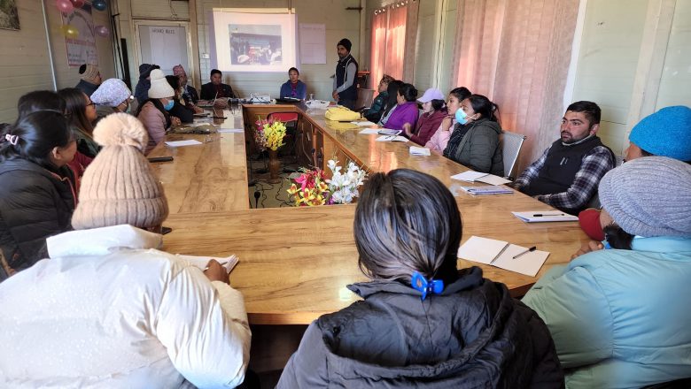 हलेसी तुवाचुङ : पाठेघर खसेकाहरुको उपचार गर्न घर/घरमा स्वास्थ्यकर्मी जादै