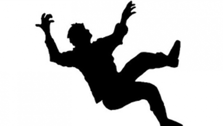 खोटाङमा भिरबाट लडेर एक वृद्धको मृत्यु