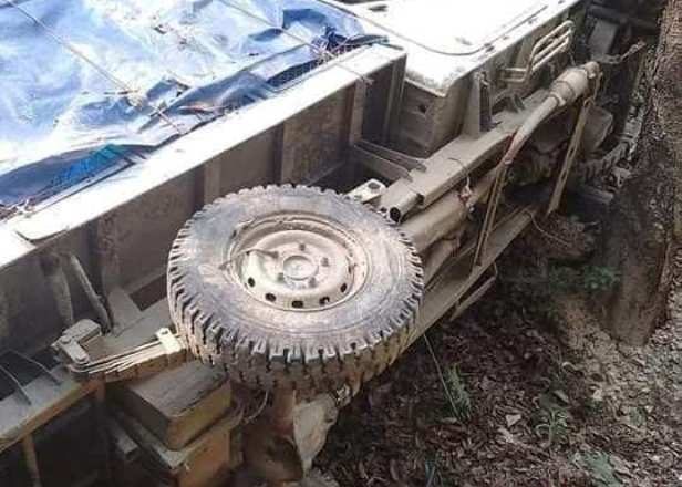 खोटाङमा बोलेरो दुर्घटना हुँदा ६ घाईते, ३ जनालाई काठमाडौं लगियो