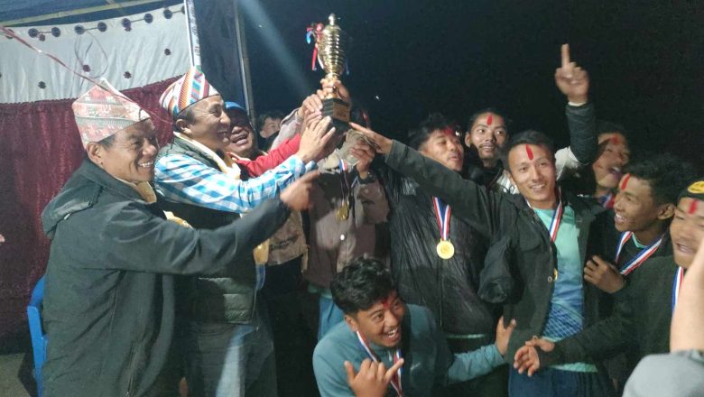 बास्पानीमा आयोजित वडा स्तरीय फुटबल प्रतियोगिताको उपाधि नेर्पालाई, सुङ्देल दोस्रो