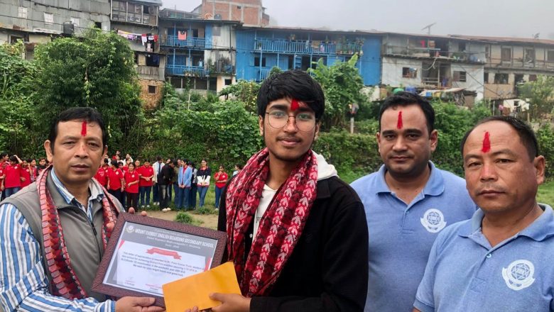 कक्षा १२ मा जिल्ला प्रथम हुने विद्यार्थीलाई माउन्ट एभरेस्टले गर्यो सम्मान