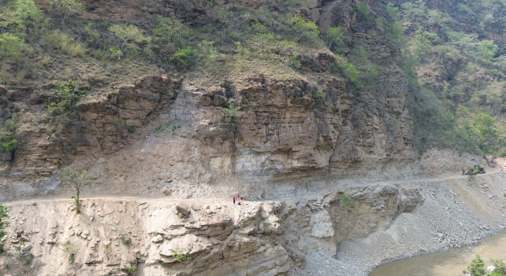 महभीर फोडेर जोडियो दिक्तेल–तराई सडक